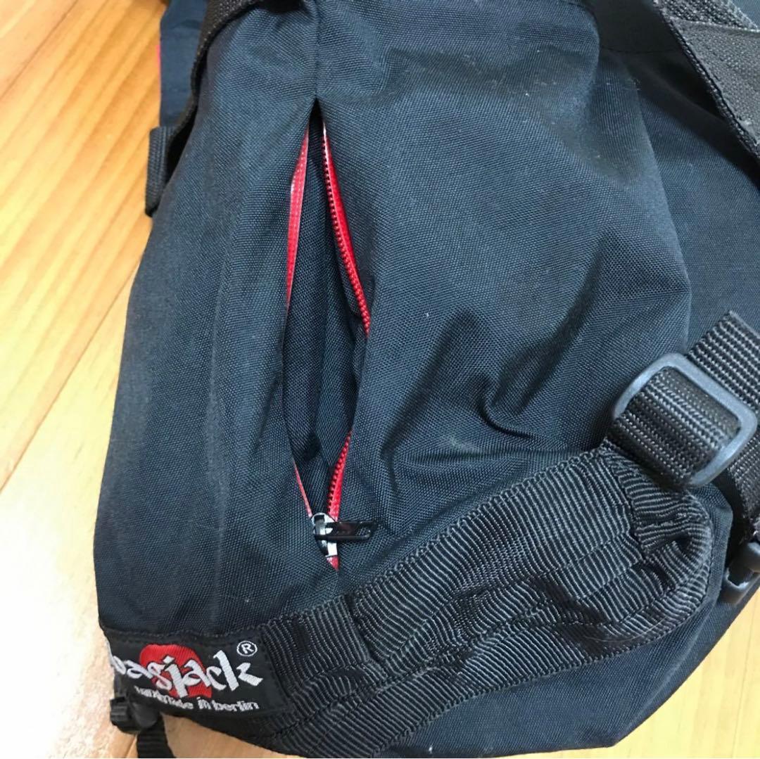 【レアカラー】Bagjack　メッセンジャーバッグ　バッグジャック　黒×赤