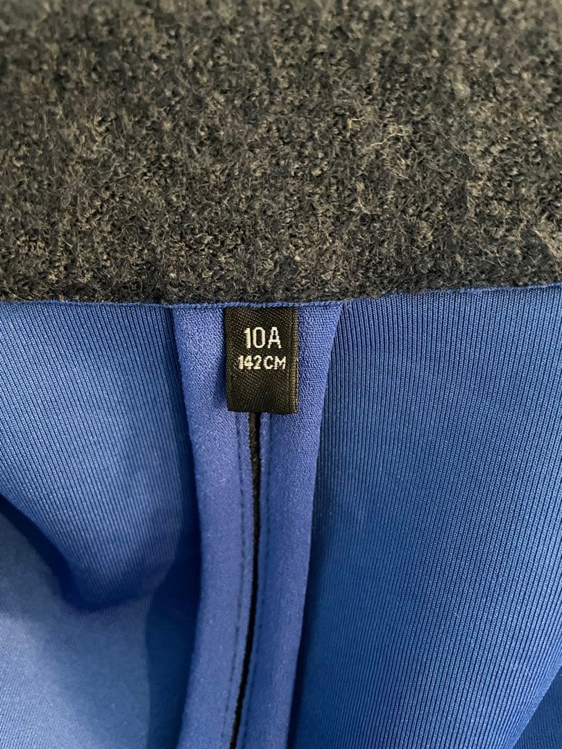 最終値下げアルマーニジュニア10A142紺色コート