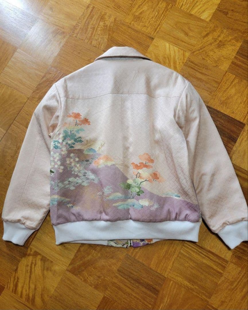 め0948着物リメイク正絹色留袖伝統風景文様ジップアップスカジャンハンドメイド