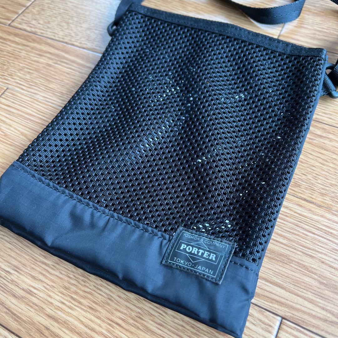 ポーター スクリーン サコッシュ