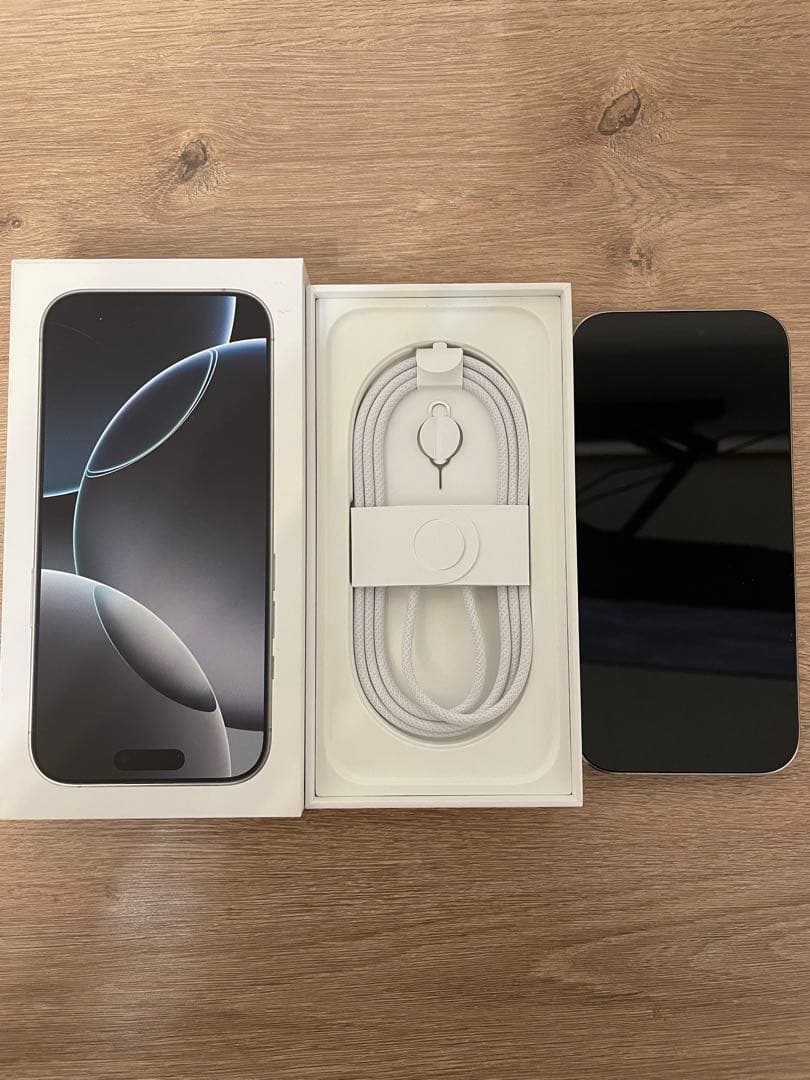 iPad本体 IPhone 16 Pro 128GB