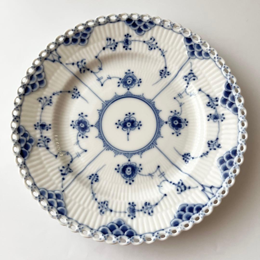 ロイヤルコペンハーゲン ブルーフルーテッド フルレース プレート2枚①