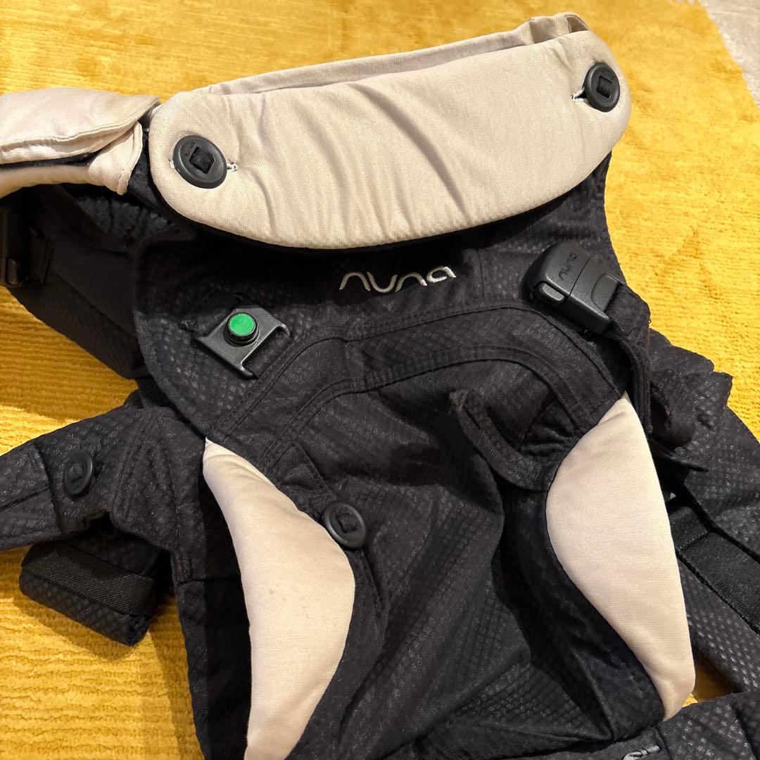 NUNA ヌナ カドルクリック 抱っこ紐 キャビア