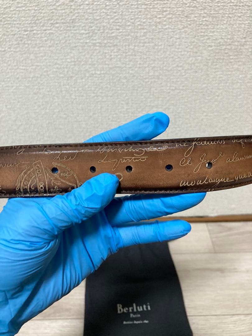 美品 Berluti ブラウンレザーベルト 保存袋付き 箱付き