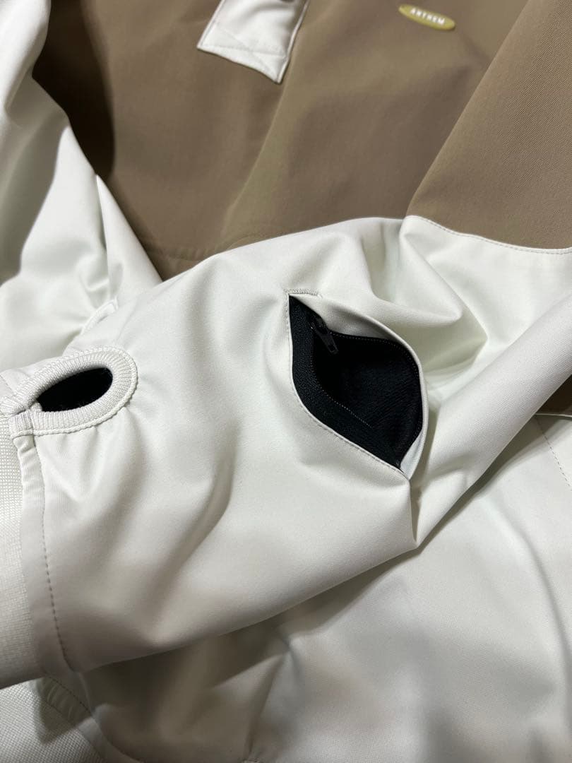 【新品未使用】【値下げ中！】ANTHEM スノボウェア Mサイズ