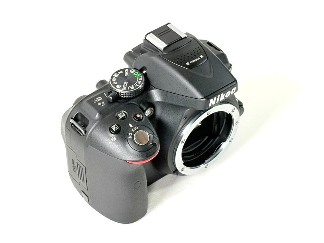 【ほぼ新品】 Nikon D5300 ダブルズームキット