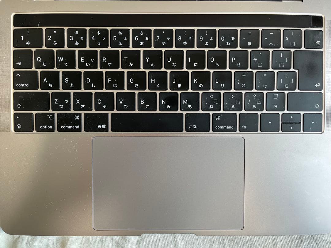 MacBook Pro 13inch 2019 付属品完備+Satechiハブ