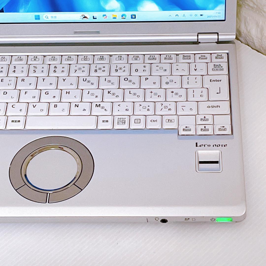 軽量0.8kg Panasonic レッツノート SSD ノートパソコン