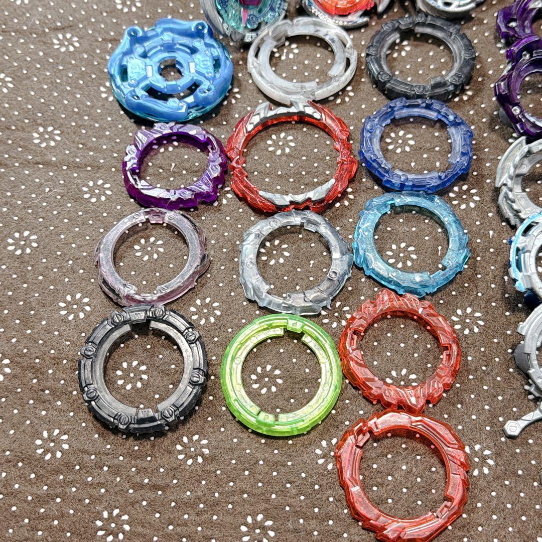 ベイブレード まとめ売り 本体13個　パーツ大量 ランチャー メタル バースト