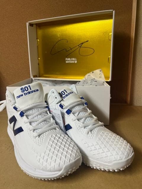 new balance S01 トレーニングシューズ　ネイビ－　限定色