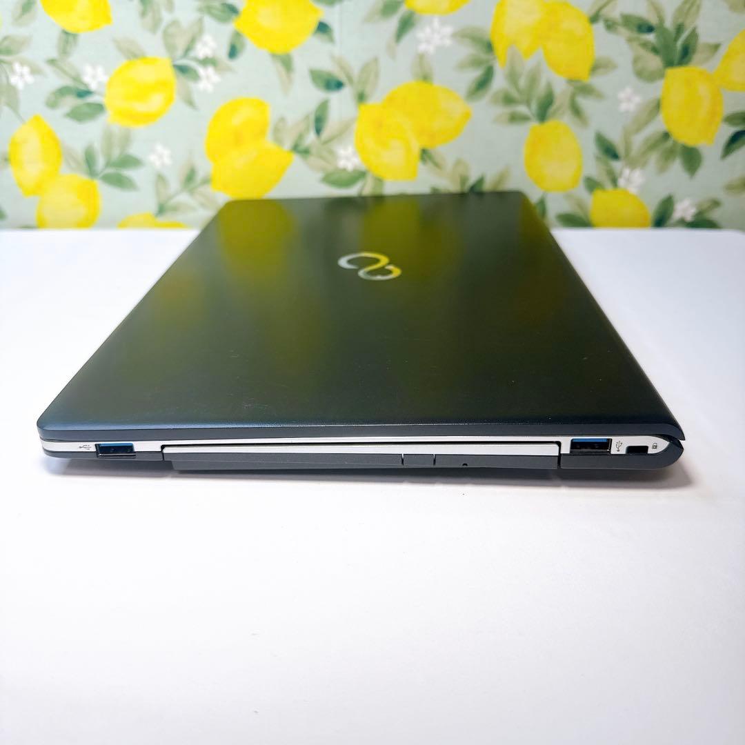 軽量コンパクト❤️バッテリーOK❤️かさばらない薄型❤️高性能Core i5❤️