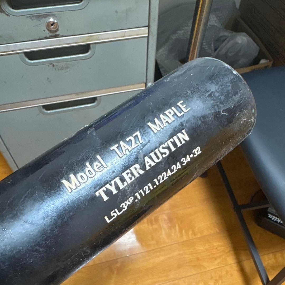 横浜DeNAベイスターズ　オースティン選手実使用