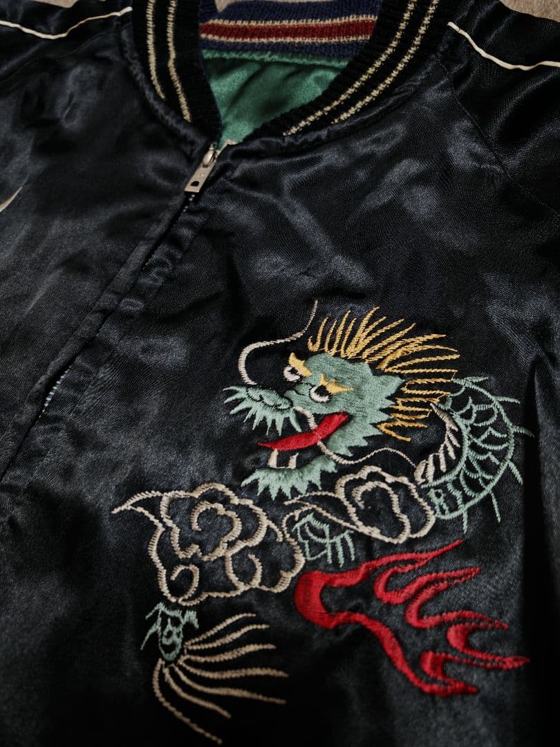 テーラー東洋２面用 龍スカル ワシ 日本限定 スカジャン vintage　サテン