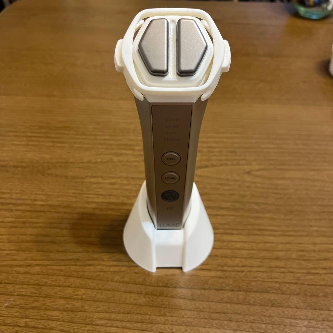 ナリス　ルミエ　LUMIE 美顔器 充電器付き　箱無し