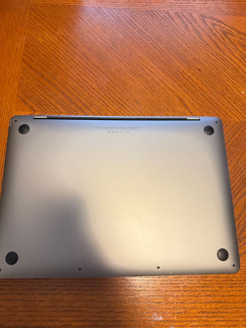 MacBook Pro シルバー