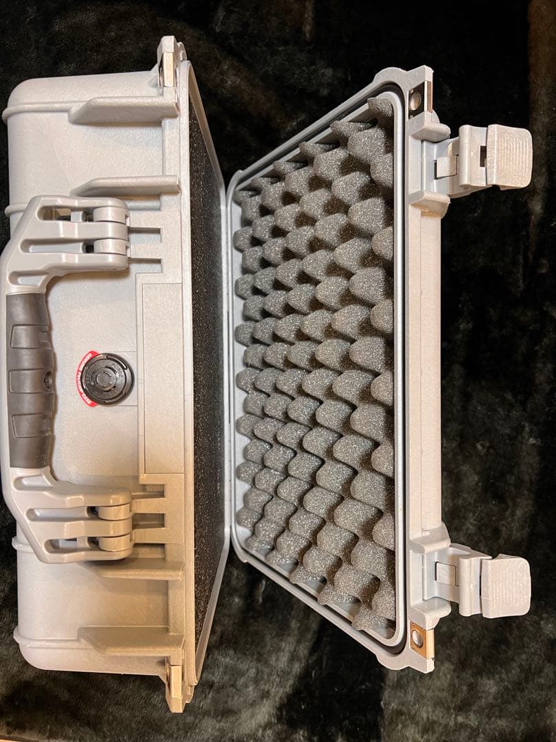 ペリカンケース　Pelican 1450 おまけカット済みウレタンフォーム