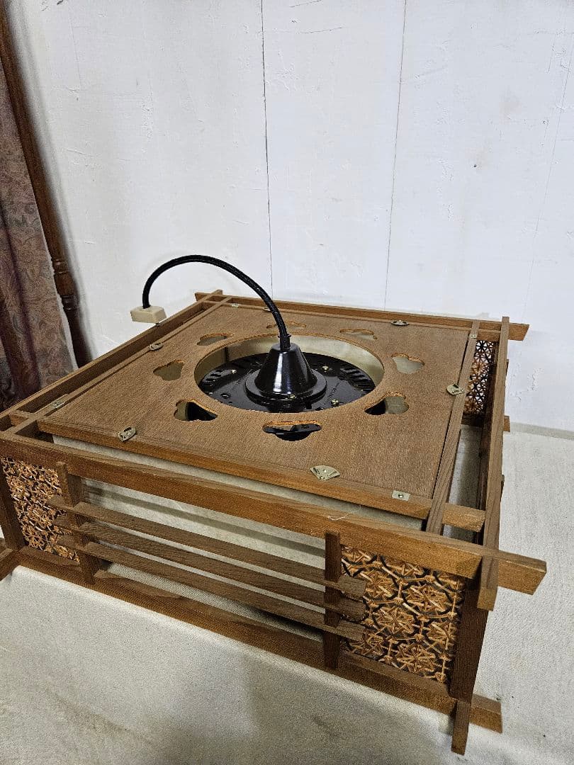 ジャパンヴィンテージ 木製と和紙のペンダントライト 蛍光灯 透かし 藤 吊り下げ