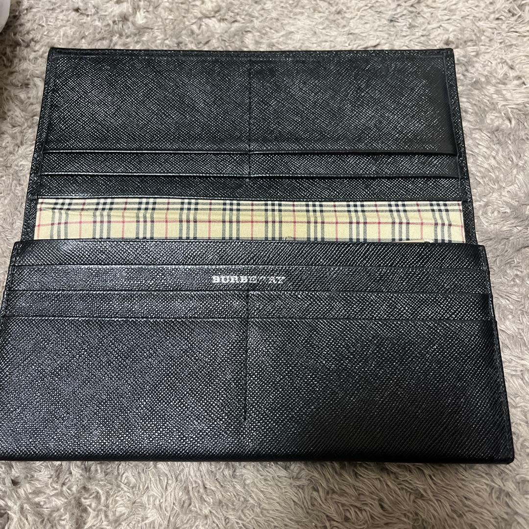 超美品Burberry 黒 レザー 長財布