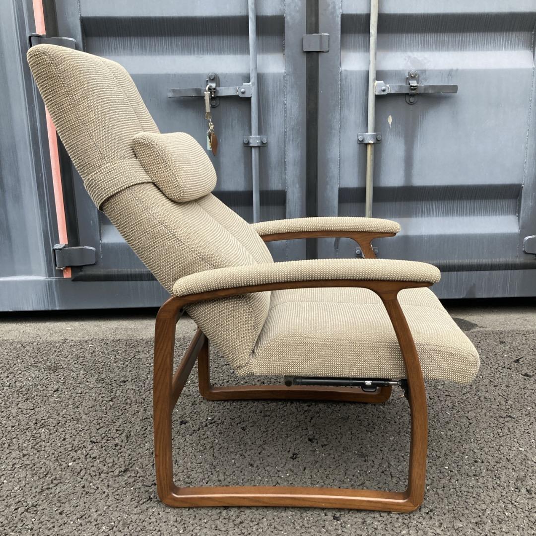 みーちゃん様たのめる便富士ファニチア Rauha リクライニングチェア ベージュ