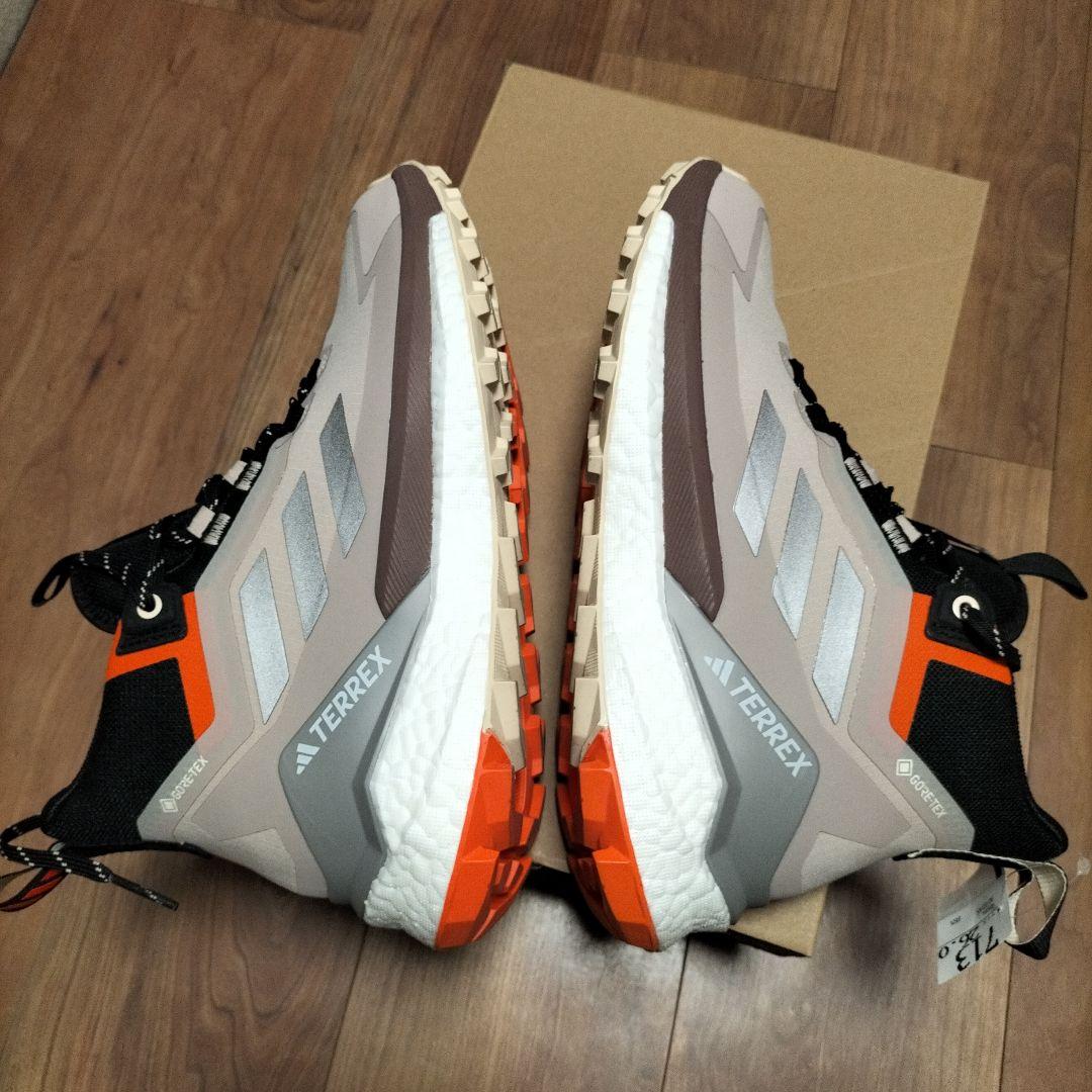 新品 26cm adidas FREE HIKER 2.0 GORE-TEX