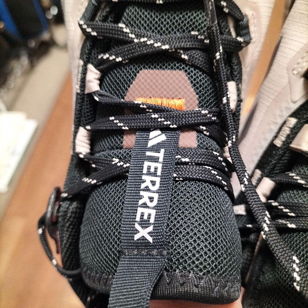 新品 26cm adidas FREE HIKER 2.0 GORE-TEX