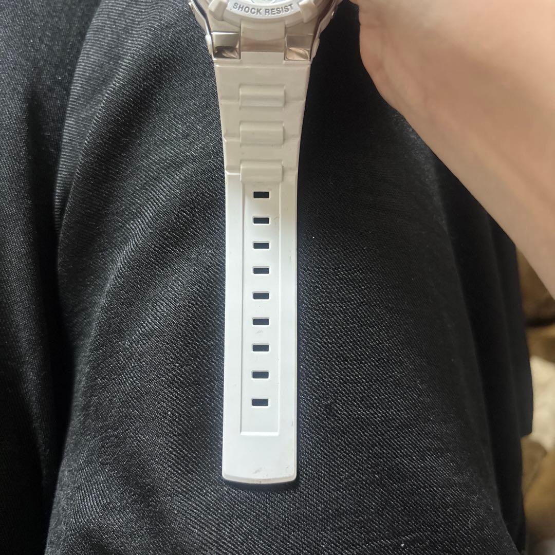 る*い様 動作確認済み Baby-G ホワイト 腕時計 ショックレジスト