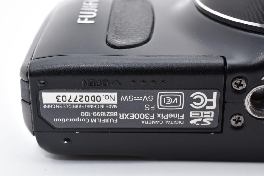【美品】FUJIFILM FINEPIX F300EXR ブラック　動作確認済