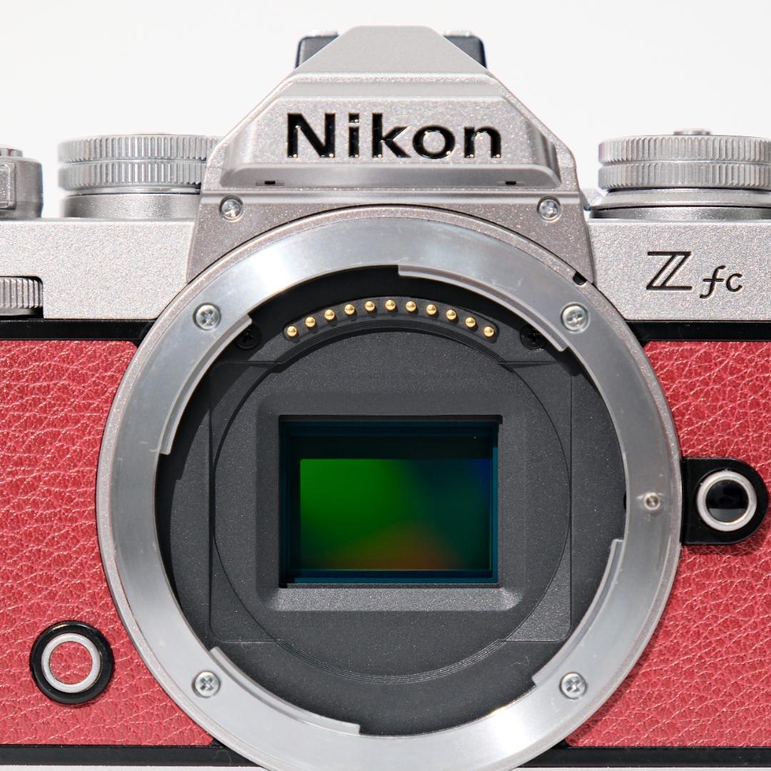 の*き様 Nikon Z fc + 16-50mm クリムゾンレッド エクステリ