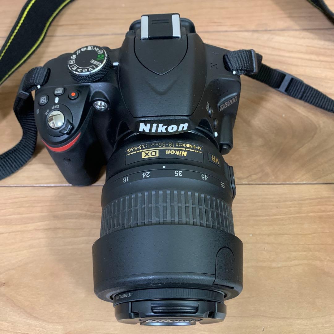 Nikon デジタルー眼レフカメラ D3200 300mmダブルズームキット