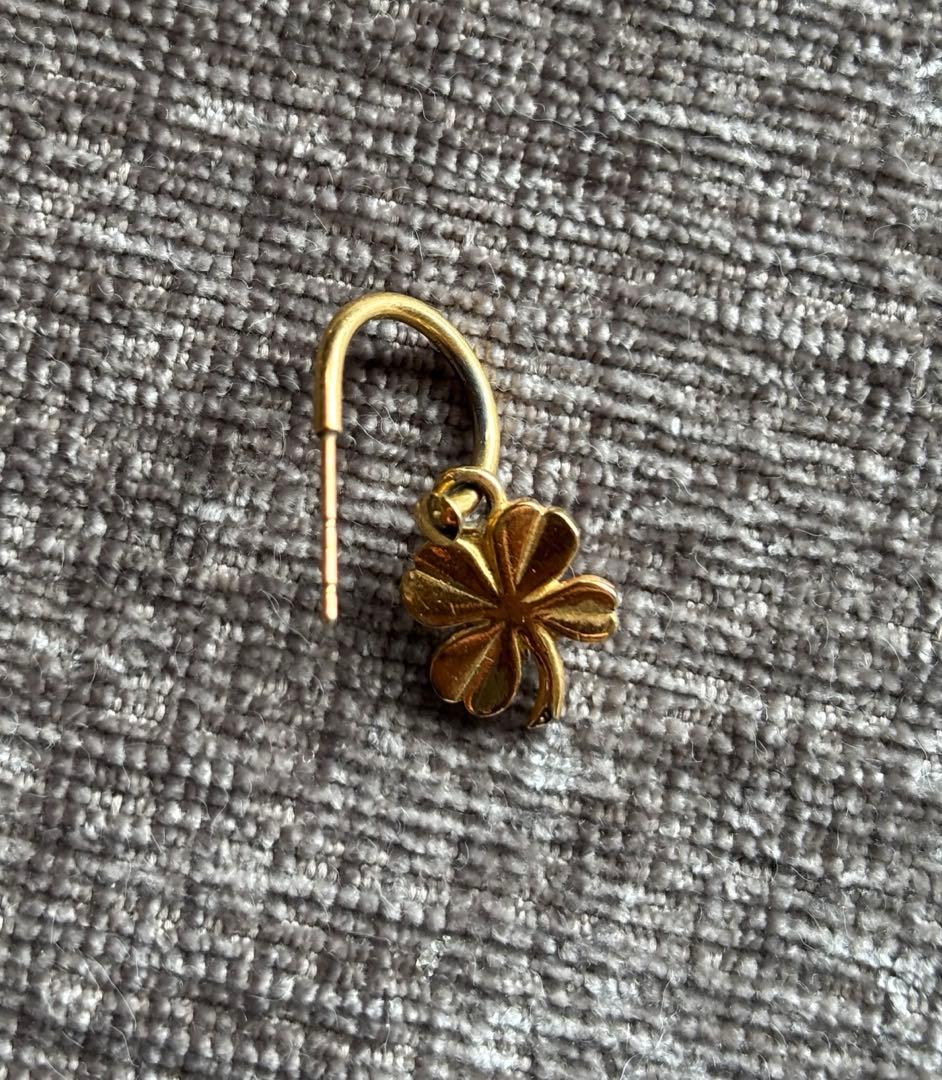 カシス【ラッキーアイテム】CHANEL ヴィンテージシャネル クローバー