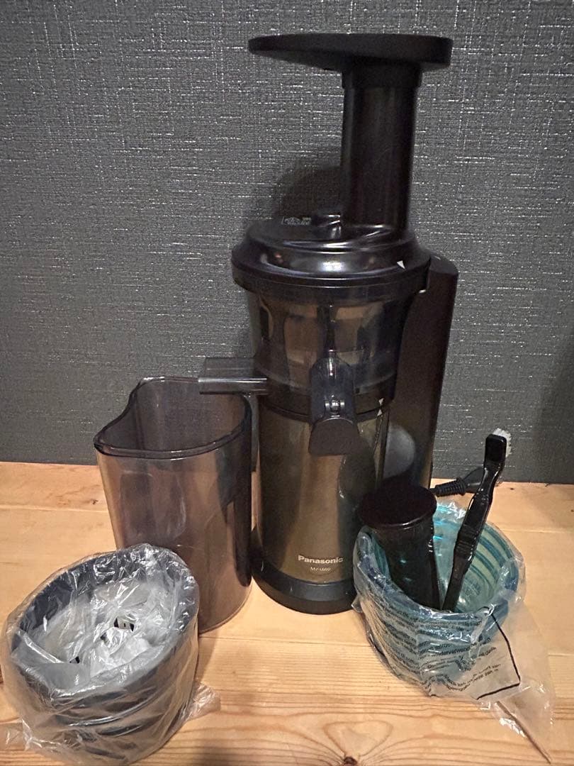 パナソニック　低速ジューサー