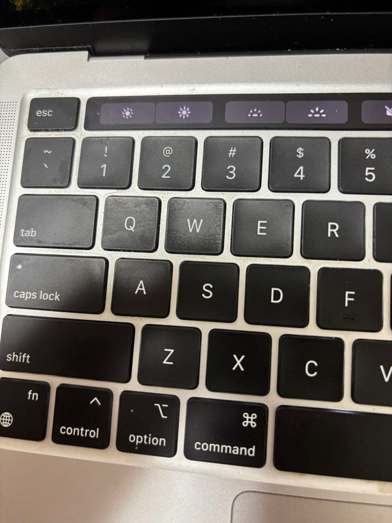 MacBook Pro 2020 M1 13インチ 16GB 1TB中古本体