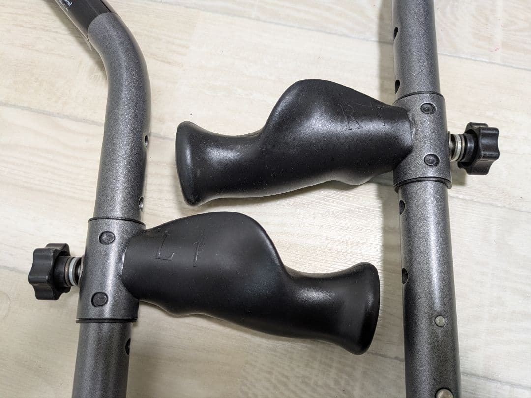 松葉杖 In-Motion Dmedical　杖先ゴム トルネードチップ付属