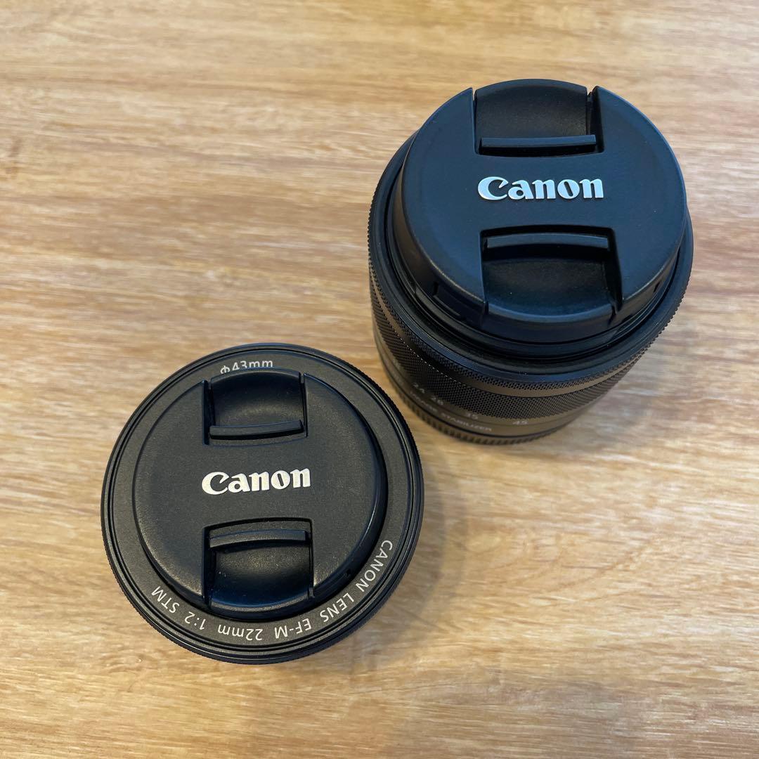 Canon EOS M100 ミラーレス　レンズキット付き