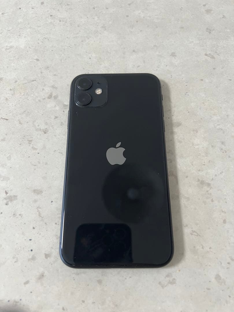 Apple iPhone 11 本体 ブラック64GB
