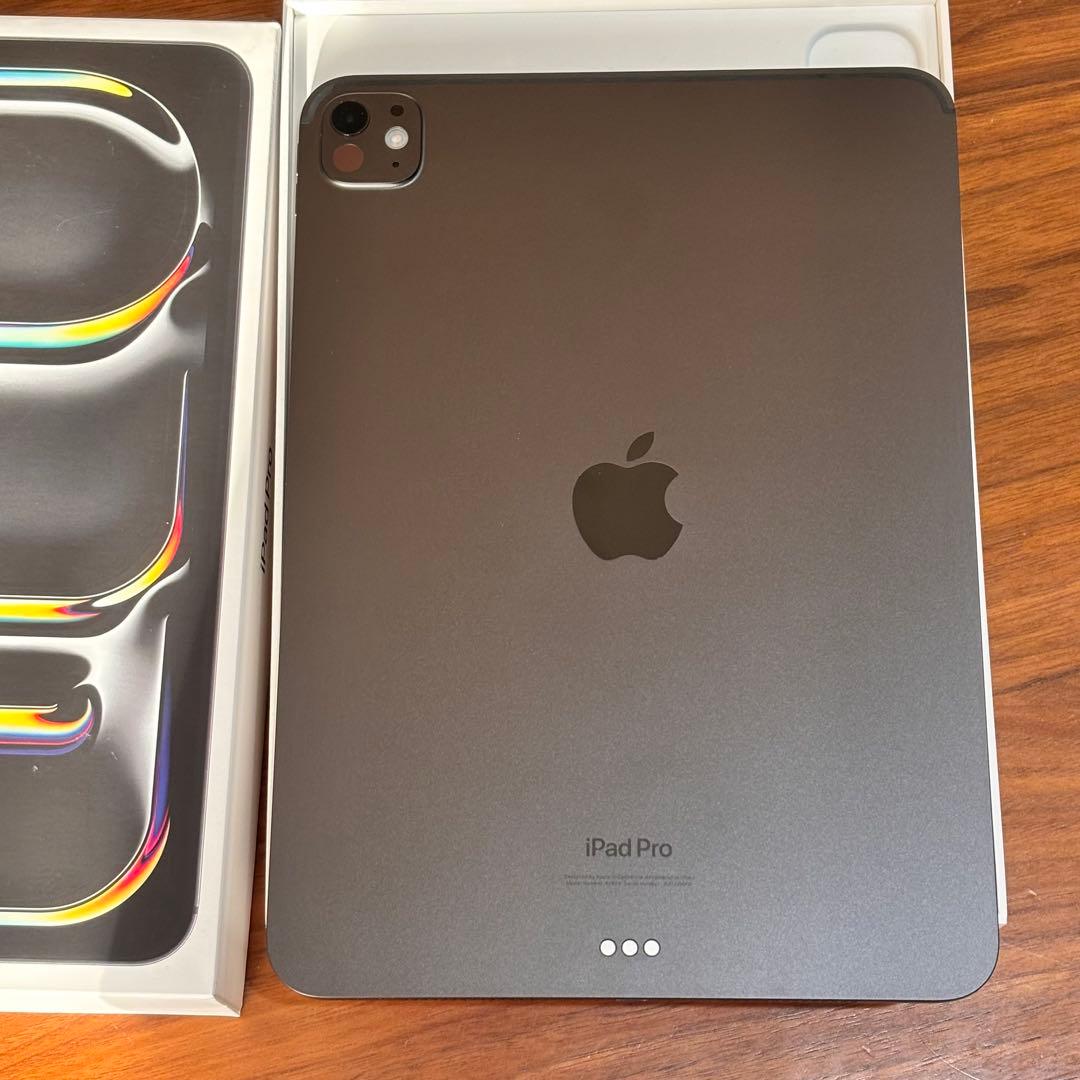 iPad Pro M4 11インチ256GB