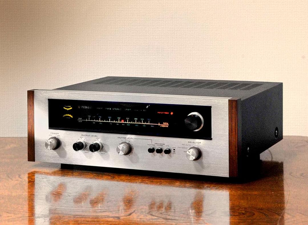 ★PIONEER ビンテージ チューナー TX-90 の持つことの魅力　３♪