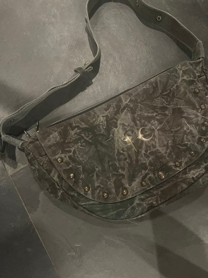 THUG CLUB サグクラブ　bio army messenger bag