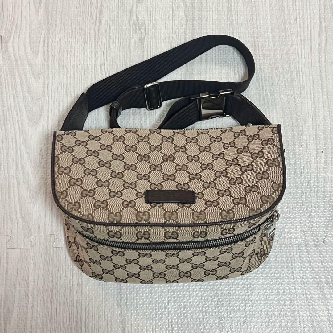 GUCCI GGキャンバス ボディバッグ 極美品