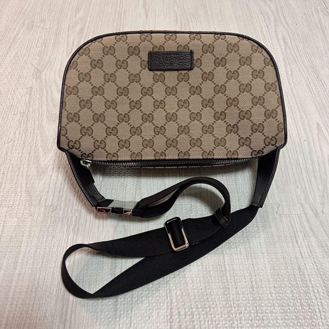 GUCCI GGキャンバス ボディバッグ 極美品