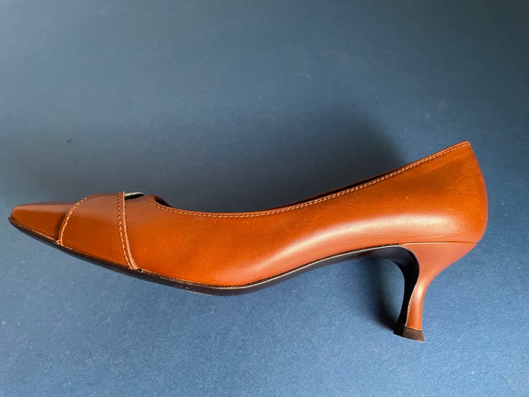 サルバトーレフェラガモ パンプス