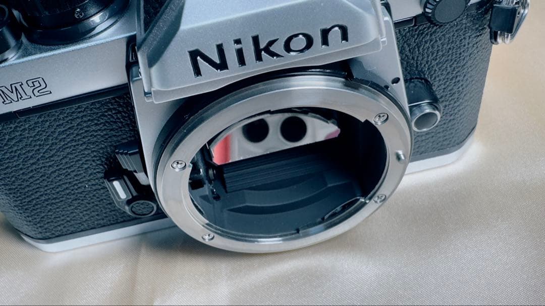 未使用☆Nikon NewFM2シルバー ボディのみ　デッドストック