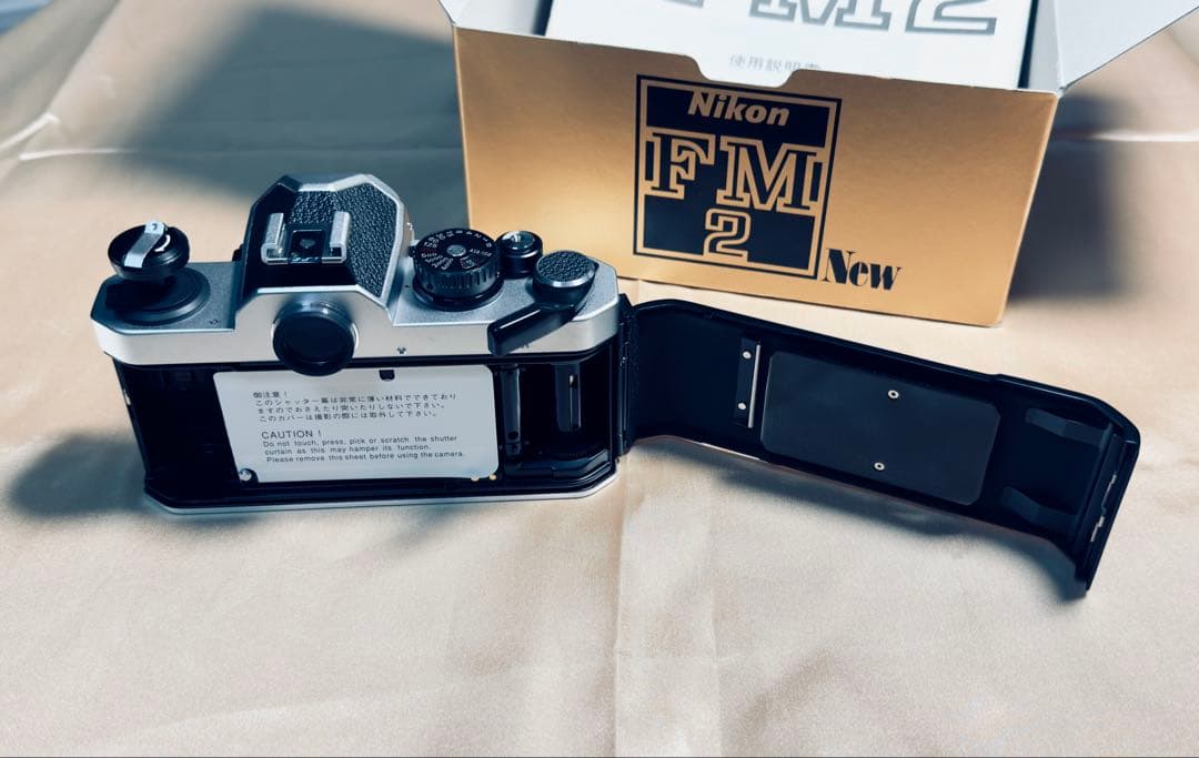 未使用☆Nikon NewFM2シルバー ボディのみ　デッドストック