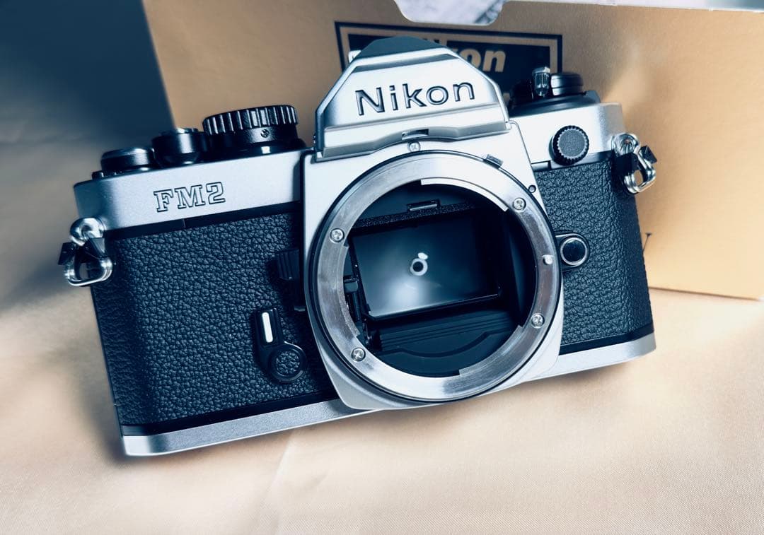 未使用☆Nikon NewFM2シルバー ボディのみ　デッドストック