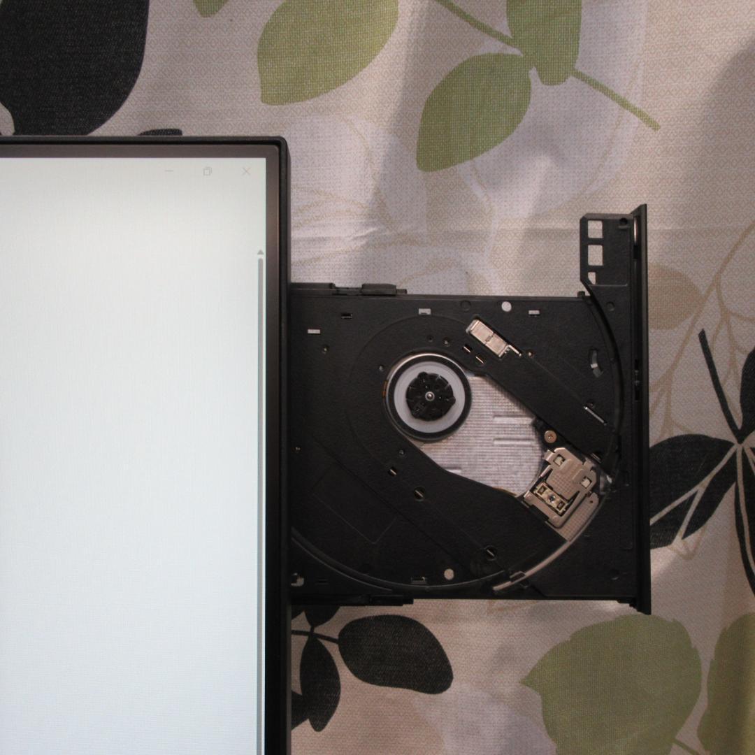 美品Win11/第9世代Corei3/メ16/超高速SSD+HDD/無線/DVD