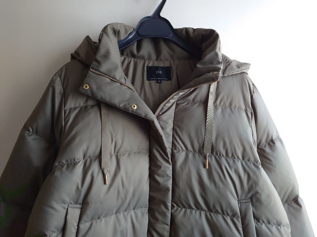 23区　カーキ　今季【滝沢眞規子さん着】シレータフタ コンパクトダウンコート