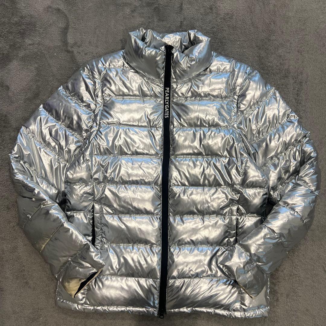 PEARLY GATES パーリーゲイツ　シルバー　銀色　ダウンジャケット　ロゴ