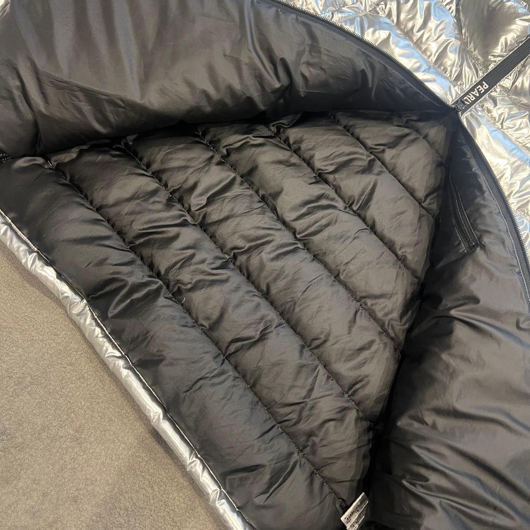 PEARLY GATES パーリーゲイツ　シルバー　銀色　ダウンジャケット　ロゴ