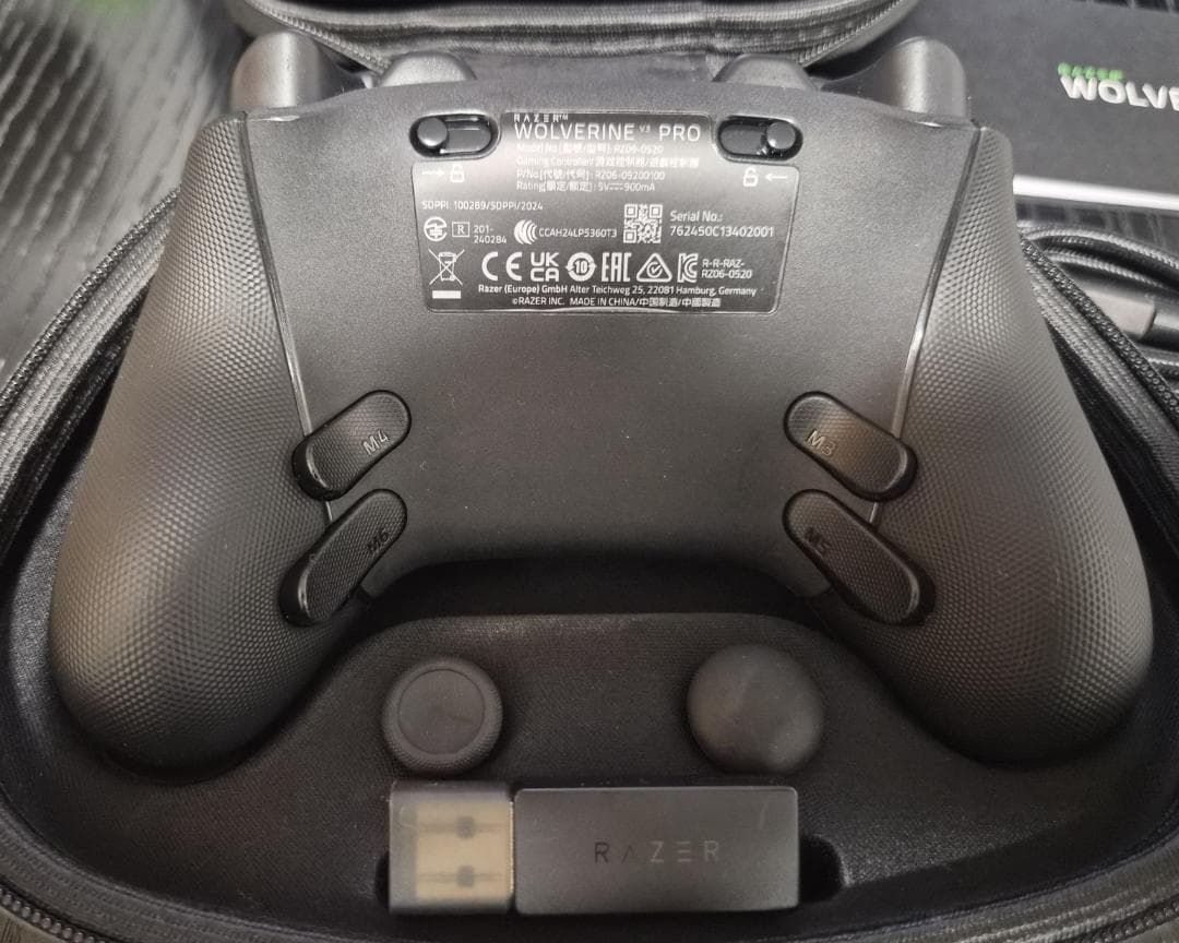 PC用ゲームコントローラー・コンバーター Razer Wolverine V3 Pro