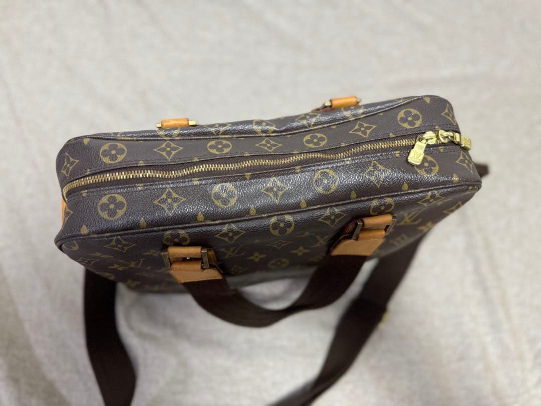 Louis Vuitton モノグラム ショルダーバッグ サック ボスホール